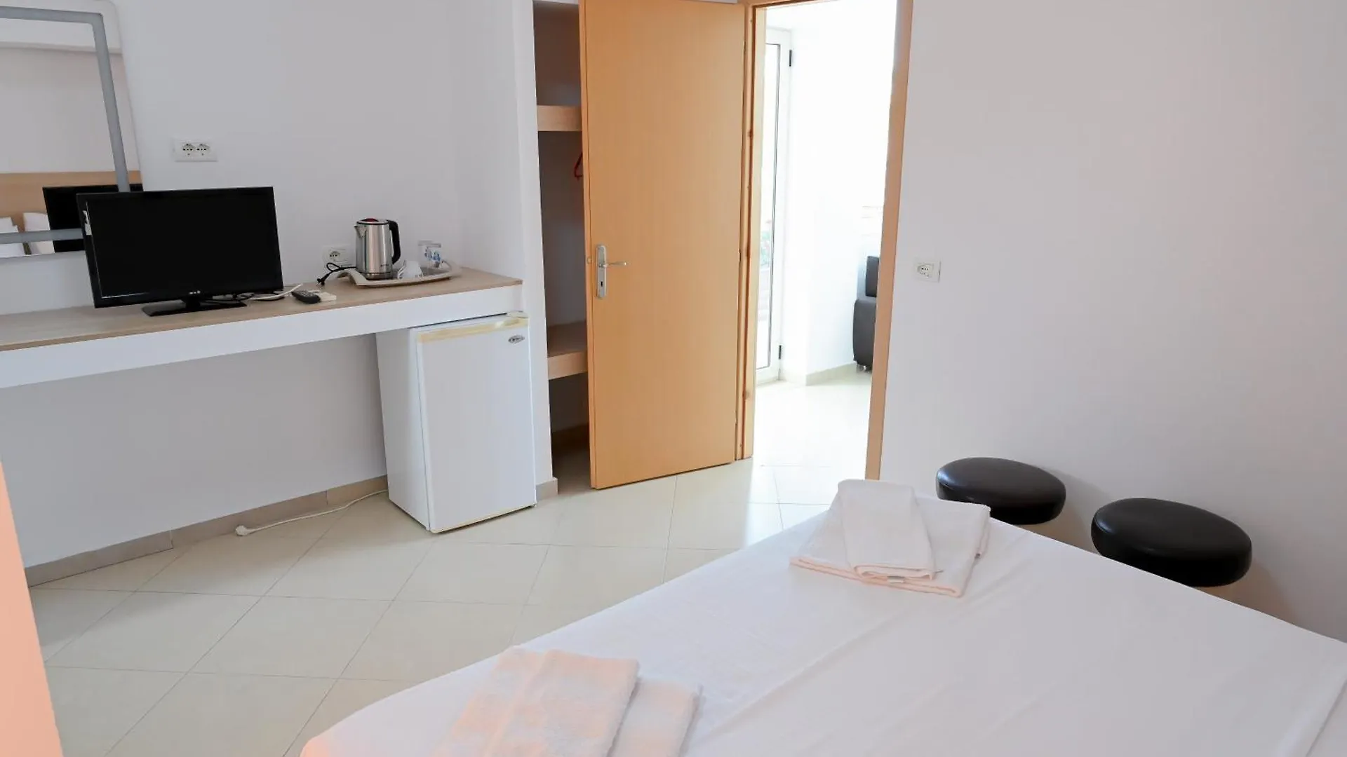 Hotel Kriti Max , Shengjin 3*,