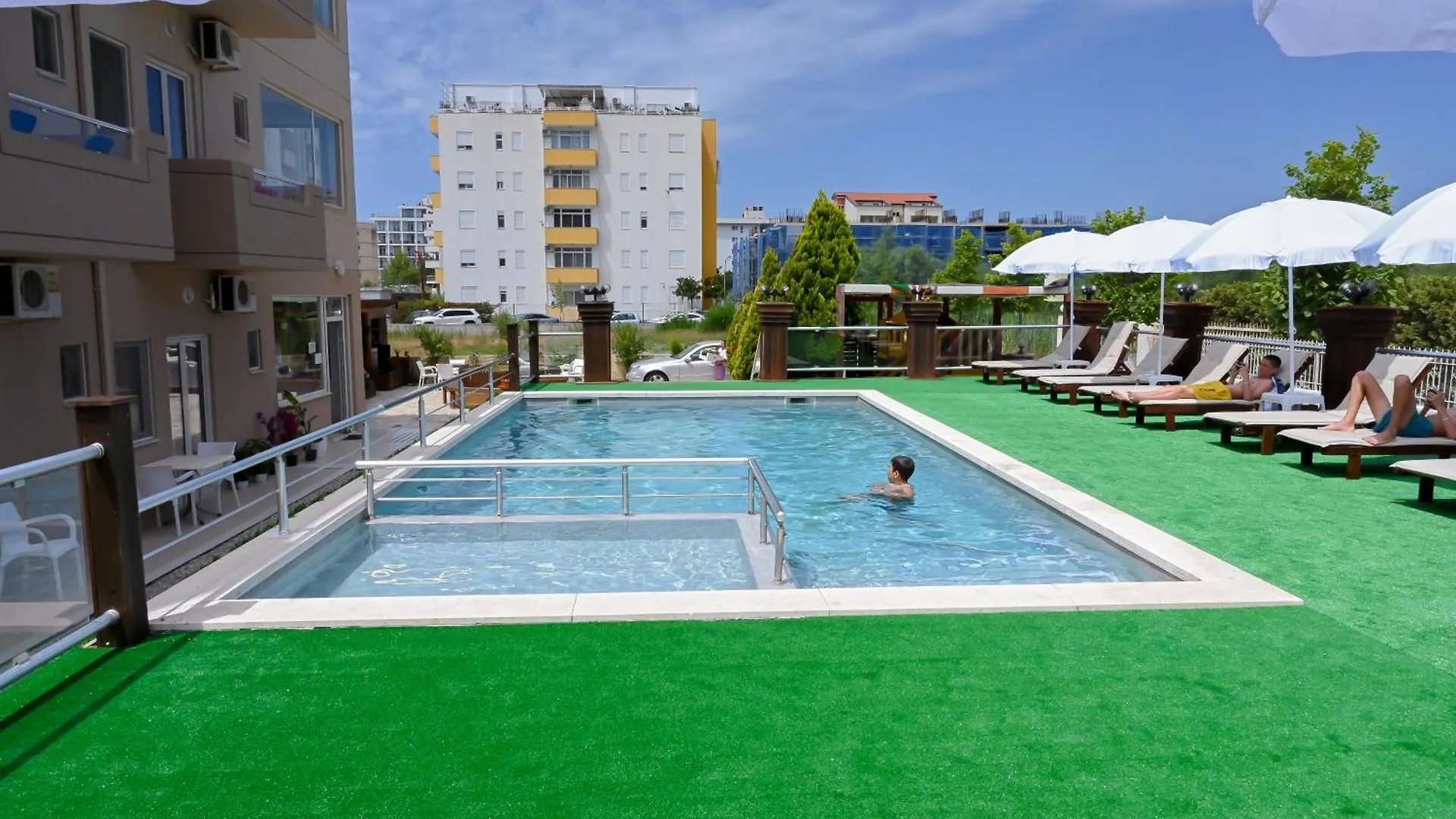 ***  Hotel Kriti Max , Shengjin Albania