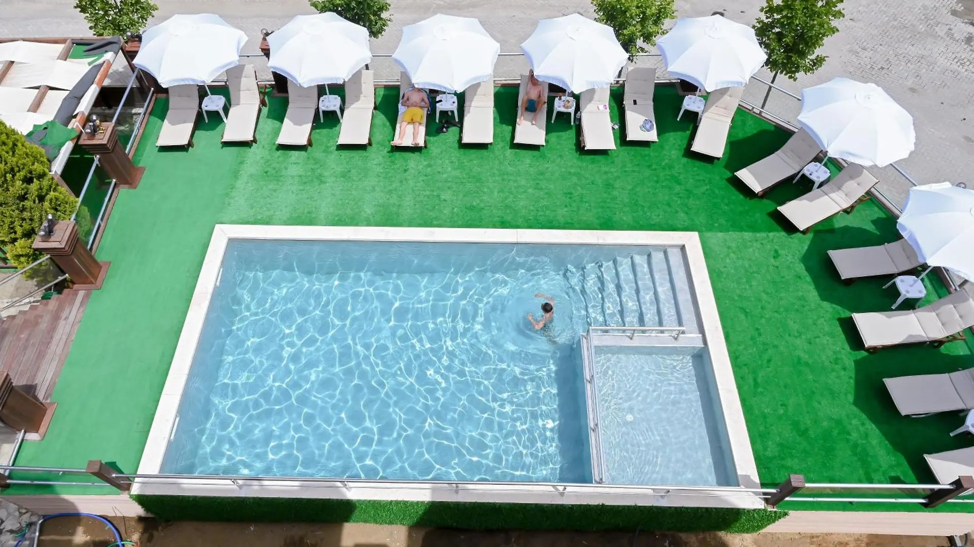 Hotel Kriti Max , Shengjin